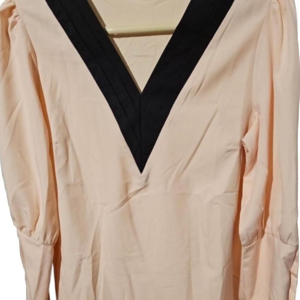 Unbranded Women's Black and Cream Blouse